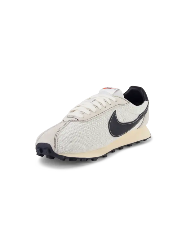 /original/HJ4687-M_NIKE_Soft Pearl_3.png_convert-600x800