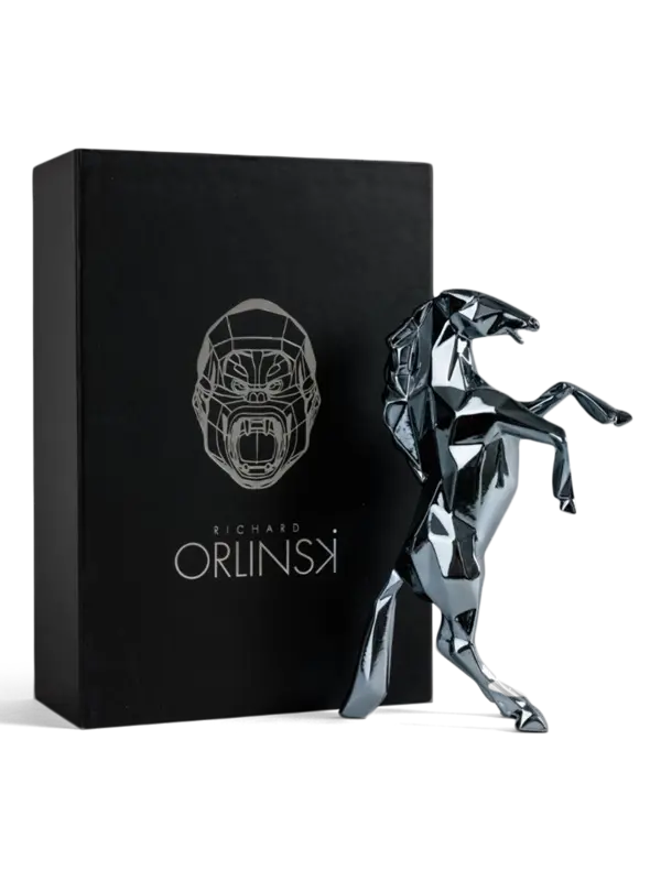 /original/HORSE_RIOR_Pearl Grey_5.png_convert-600x800