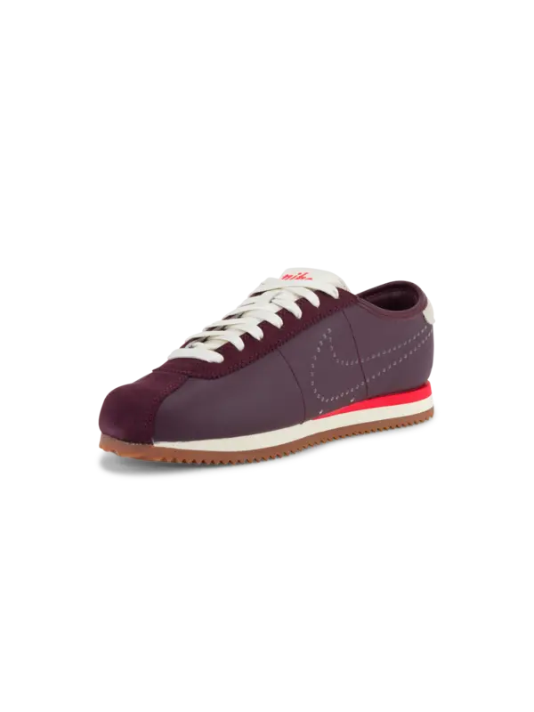 /original/HQ1841-W_NIKE_Burgundy C_3.png_convert-600x800