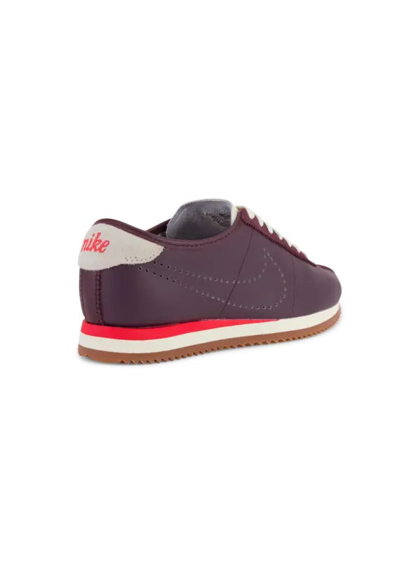/original/HQ1841-W_NIKE_Burgundy C_4.png_convert-600x800