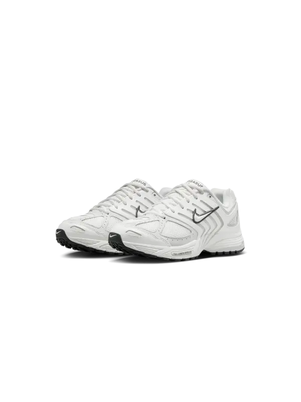 /original/HQ5718-W_NIKE_Summit Whi_2.png_convert-600x800
