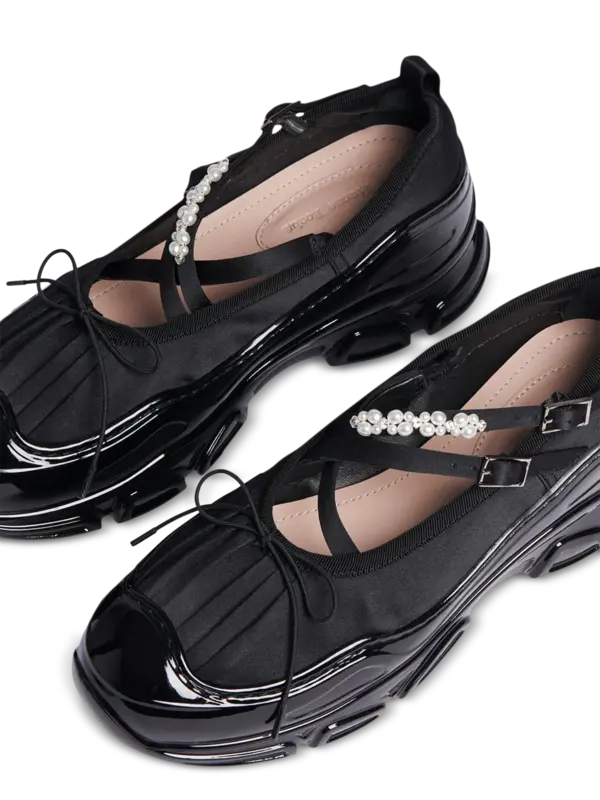 /original/HT19B0755_SRCH_BLACKCLEAR_4.png_convert-600x800