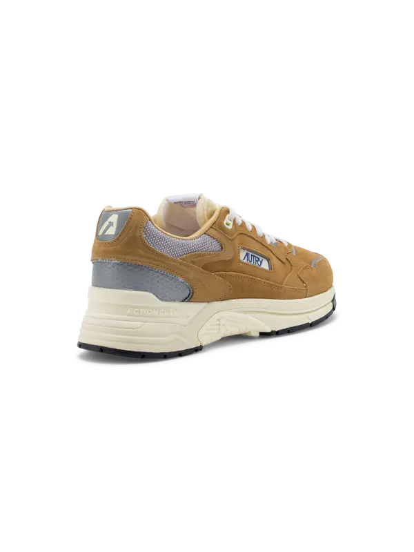 /original/HYLMRF03_AUTY_SuCopersil_4.png_convert-600x800