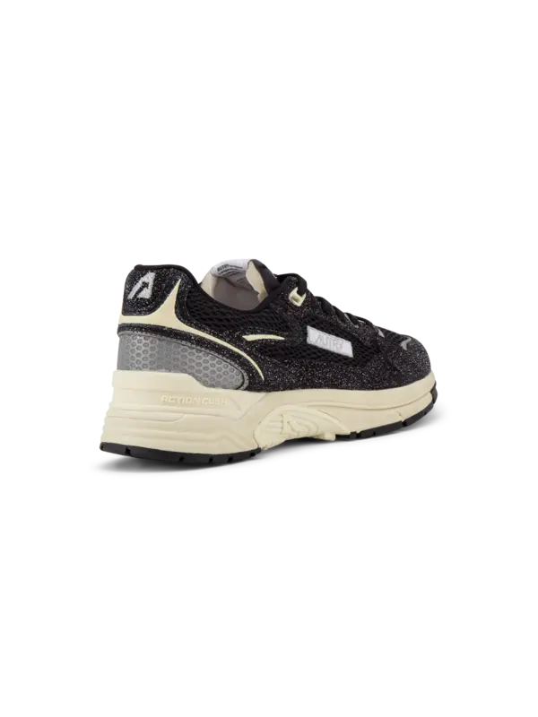 /original/HYLWHG01_AUTY_MesBlasil_4.png_convert-600x800