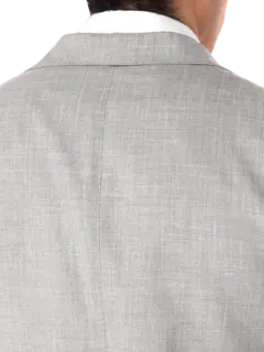 بدلة بصف واحد من الأزرار