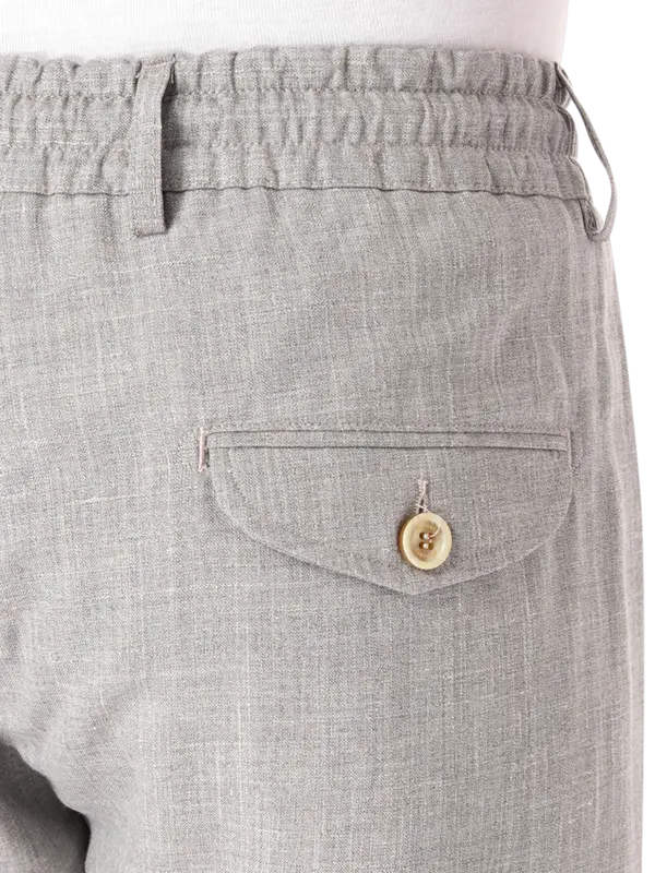 بدلة بصف واحد من الأزرار