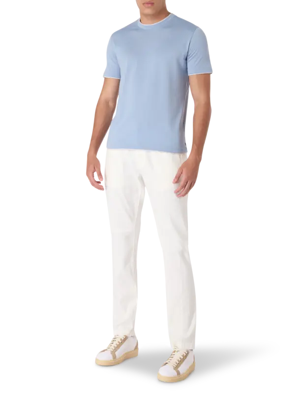 تيشرت متعدد الطبقات بفتحة رقبة مستديرة