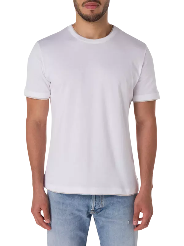 تيشيرت بفتحة رقبة مستديرة