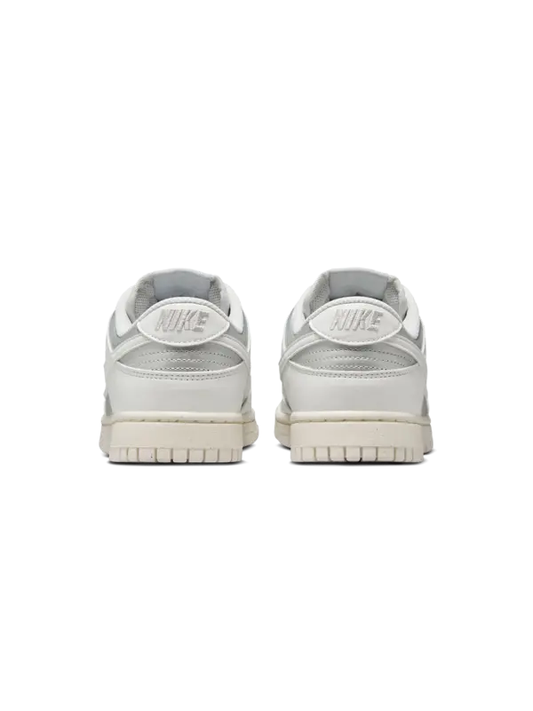 /original/IB7311-W_NIKE_Mtlc Plati_3.png_convert-600x800