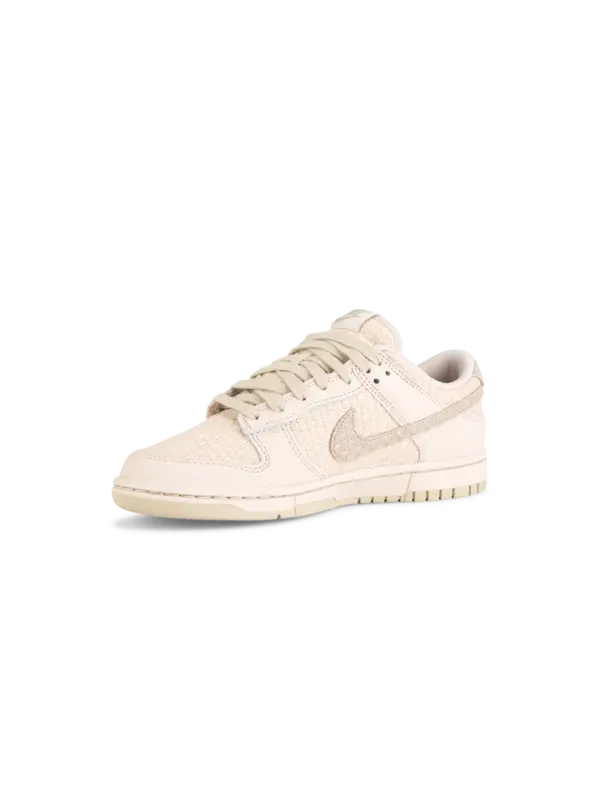 /original/IB7947-W_NIKE_Sanddrift__3.png_convert-600x800