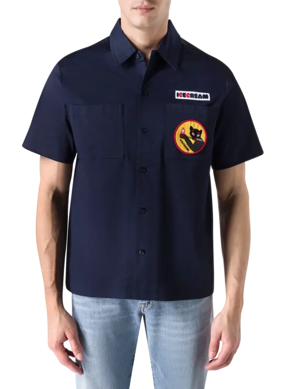 قميص ويترس كامب بياقة