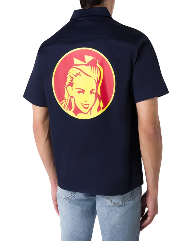 قميص ويترس كامب بياقة