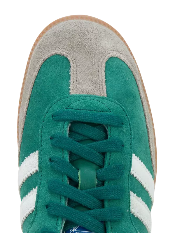 سنيكرز سامبا أو جي برقبة منخفضة