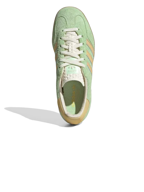 سنيكرز جازيل للأماكن الداخلية