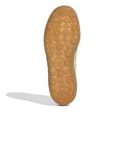 سنيكرز جازيل للأماكن الداخلية