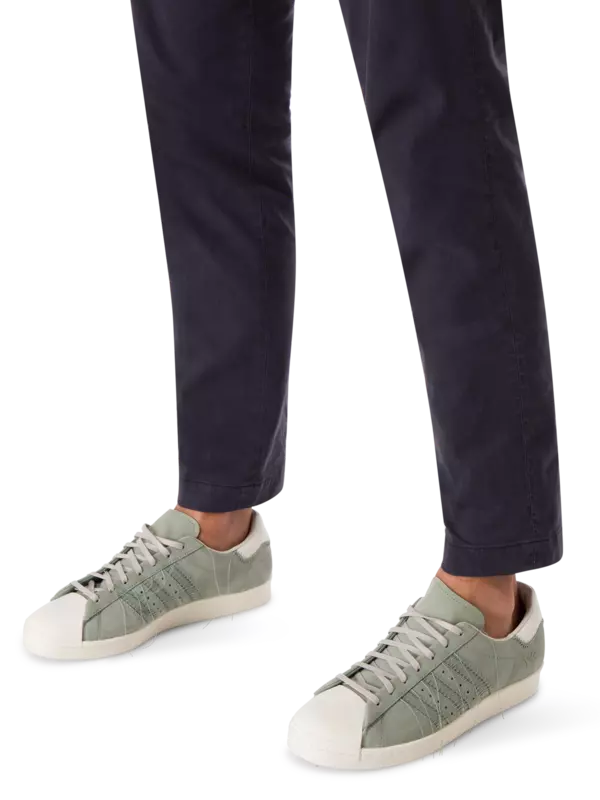 سنيكرز Y-3 سوبر ستار