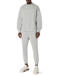 سويت شيرت بفتحة رقبة مستديرة مزين بشعار