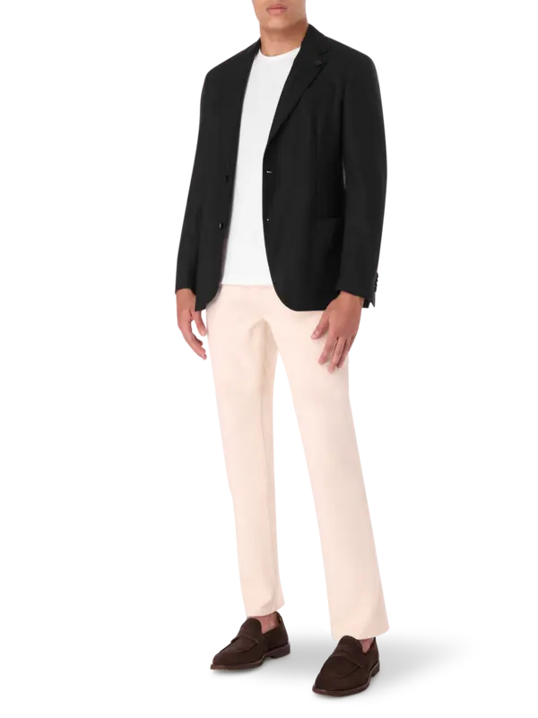 بليزر سهل الارتداء بصف واحد من الأزرار