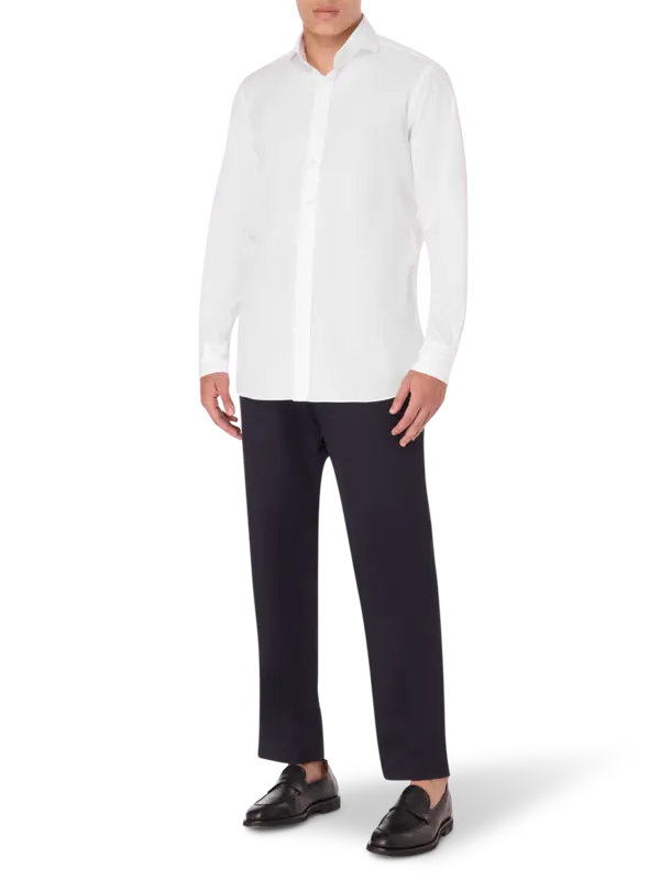 قميص كلاسيكي بأكمام طويلة