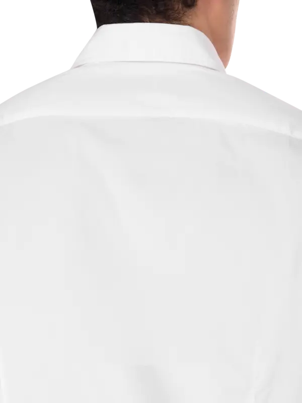 قميص كلاسيكي بأكمام طويلة