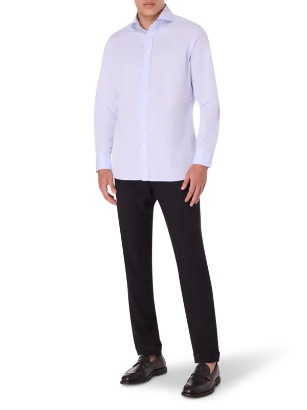 قميص كلاسيكي بأكمام طويلة