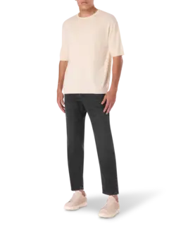 بنطال جينز بتأثير باهت