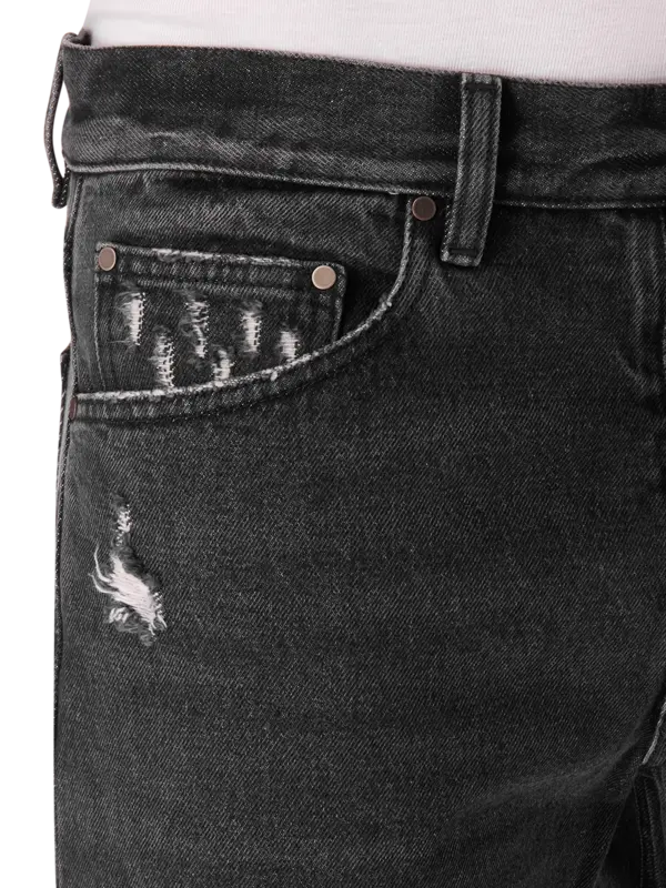 بنطال جينز بتأثير باهت