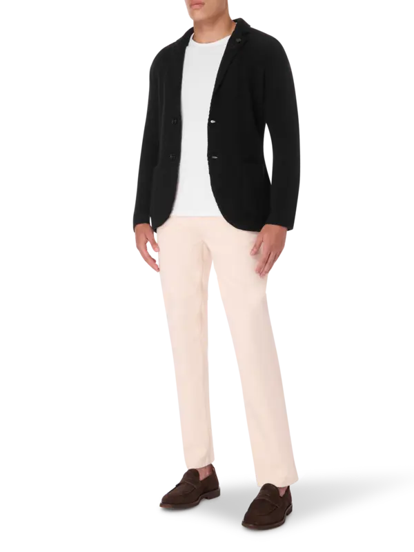 جاكيت محبوك بصف واحد من الأزرار