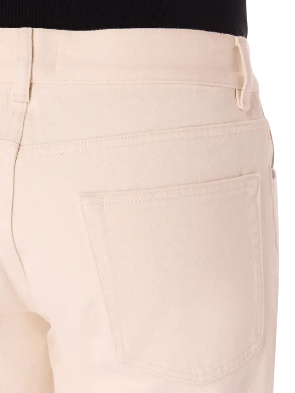 بنطال فضفاض بقصة أرجل مستقيمة