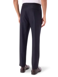 بنطال سهل الارتداء