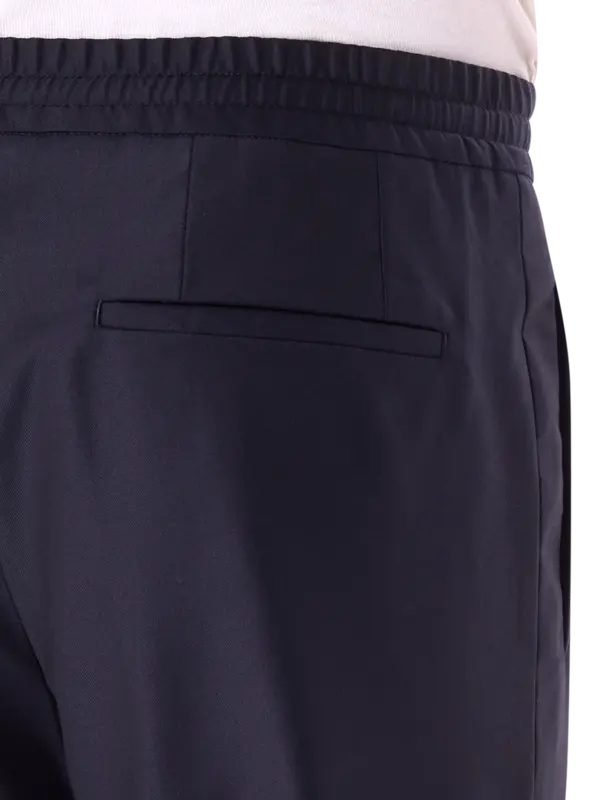 بنطال سهل الارتداء