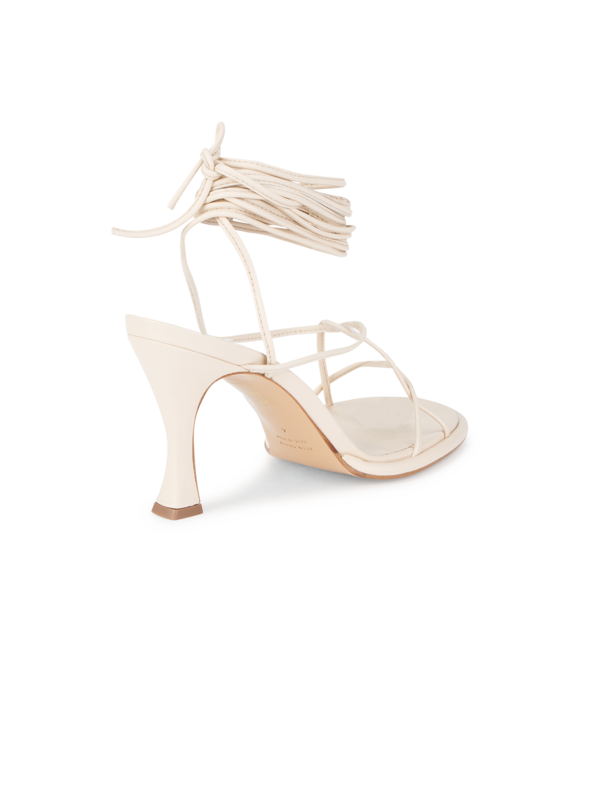 /original/Ilenia0011_ILIO_3000 Cream_3.png_convert-600x800