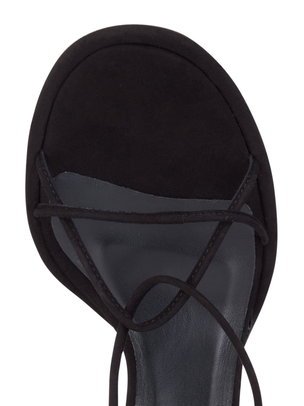 /original/Ilenia0011_ILIO_5500 Black_4.png_convert-600x800