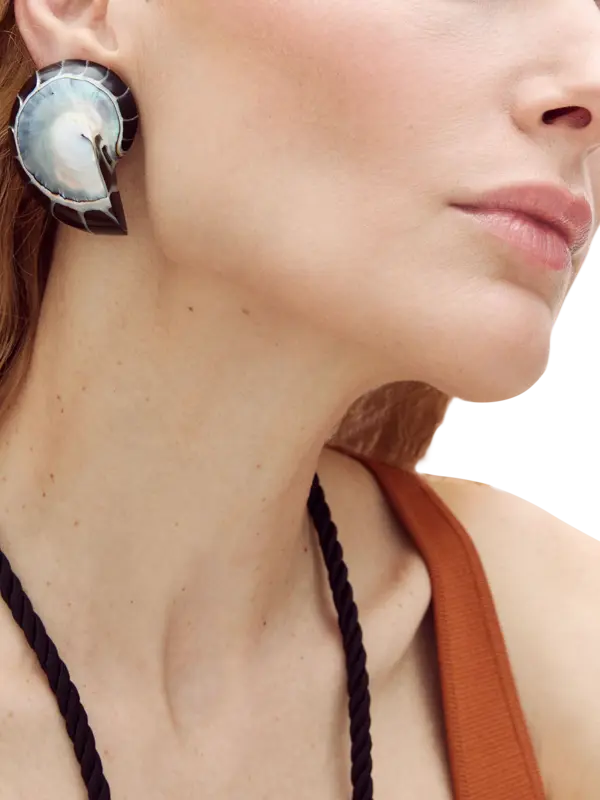 /original/J1006B_JUTA_Black_2.png_convert-600x800