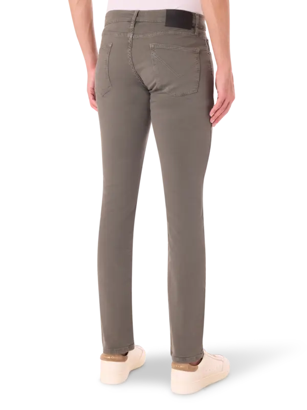 بنطال جينز J702 سبرينج داي بقصة أرجل مستقيمة