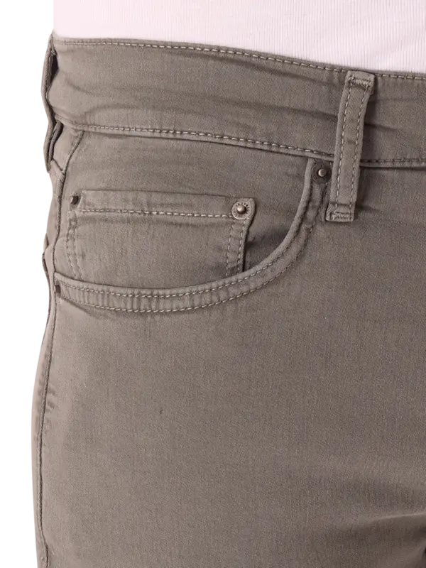 بنطال جينز J702 سبرينج داي بقصة أرجل مستقيمة