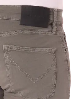 بنطال جينز J702 سبرينج داي بقصة أرجل مستقيمة