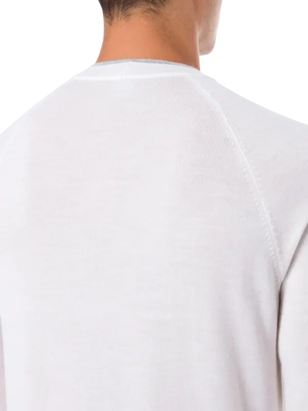 سترة برقبة دائرية