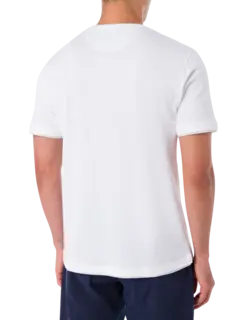 تيشرت برقبة على شكل حرف V