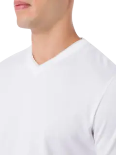 تيشرت برقبة على شكل حرف V