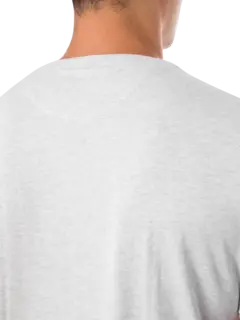 تيشرت بأطراف متباينة