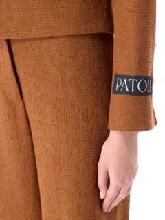 جاكيت أيكونيك قصير