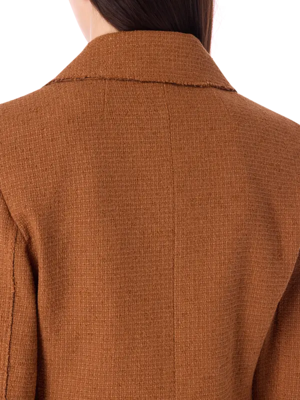 جاكيت أيكونيك قصير