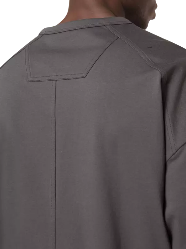 تيشيرت متعدد الطبقات بسحاب جانبي وأكمام قصيرة