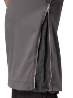 تيشيرت متعدد الطبقات بسحاب جانبي وأكمام قصيرة