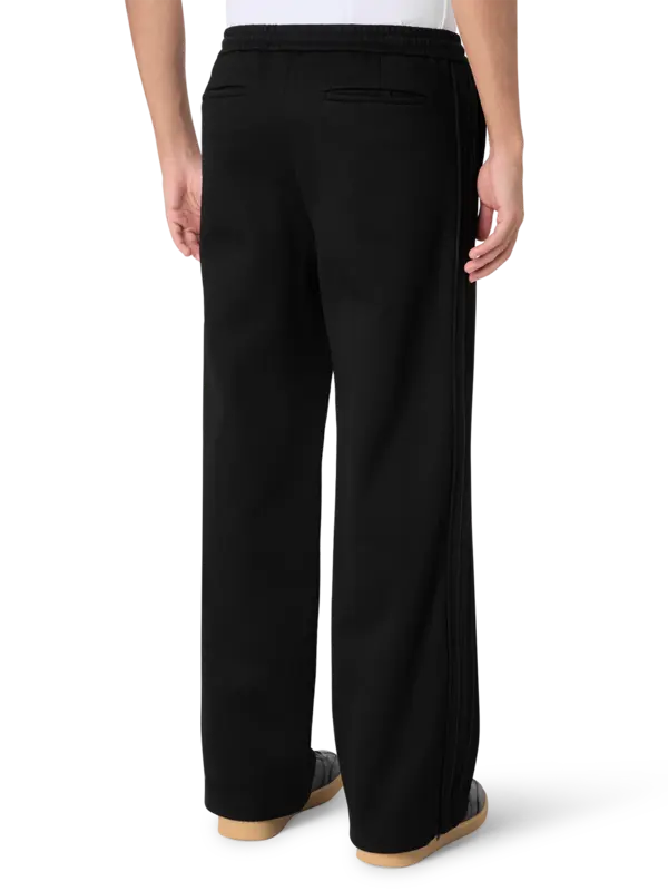 /original/JC6121P23_JUNJ_Black_3.png_convert-600x800