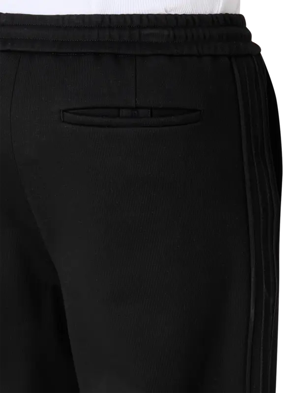 /original/JC6121P23_JUNJ_Black_5.png_convert-600x800