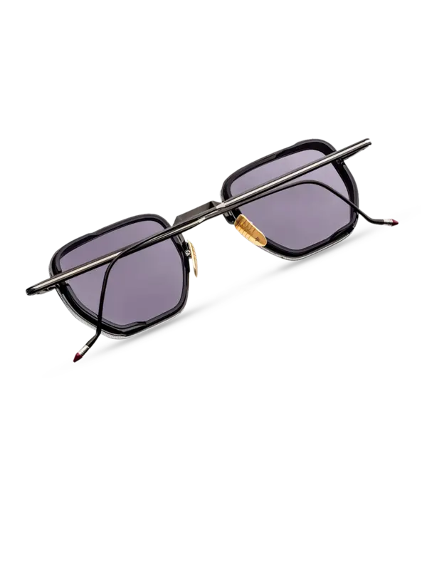 /original/JESNTK19JWF_JAMM_19J-Corbea_3.png_convert-600x800