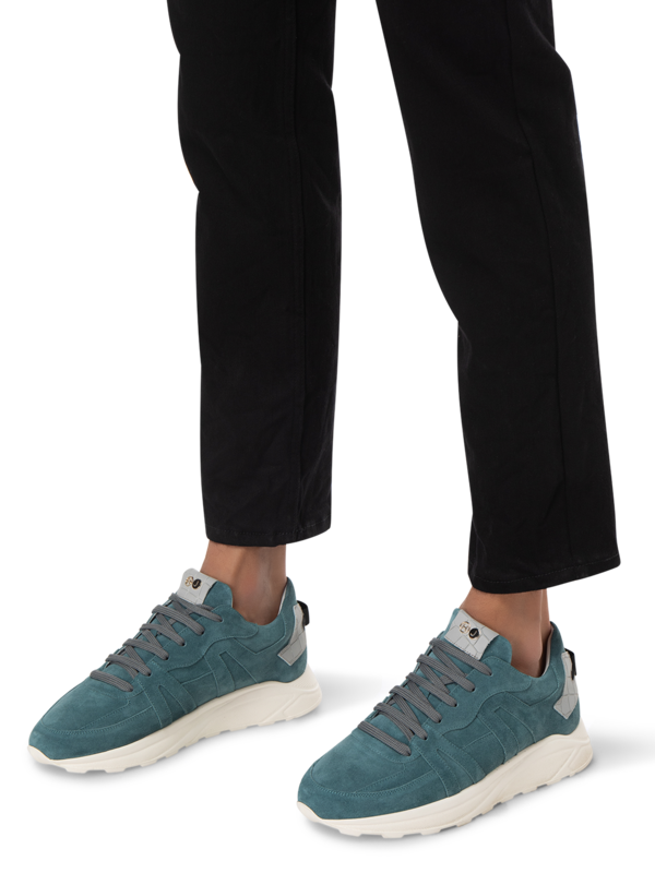 Running Jet Low Top Sneaker