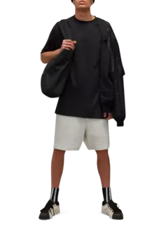 شورت رياضي بطبعة شعار